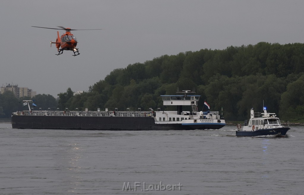 PRhein Koeln Porz Ensen Schwimmer untergegangen P060.JPG - Miklos Laubert